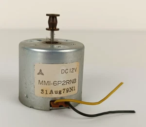 TECHNICS SL-303 MOTOR FÜR PLATTENSPIELER - MMI-6P2RNB - FUNKTIONSFÄHIG - Bild 1 von 3