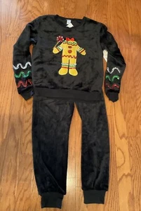 Pijama navideño WEKENDING_Talla Lg_Negro_Peluche_(2) piezas con aplique y lentejuelas. NUEVO - Imagen 1 de 9