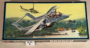 AMT North American Bronco Plane Model Kit,1/72 (AM2) - Picture 1 of 3