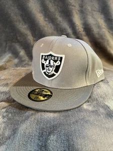 NEU Las Vegas Raiders New Era 59Fifty klassische grau/schwarz eng anliegende Mütze Größe 7 1/2 - Bild 1 von 6
