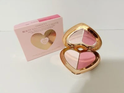 Paleta facial Charlotte Tilbury rosa impecable belleza almas gemelas Foto 1 de 4