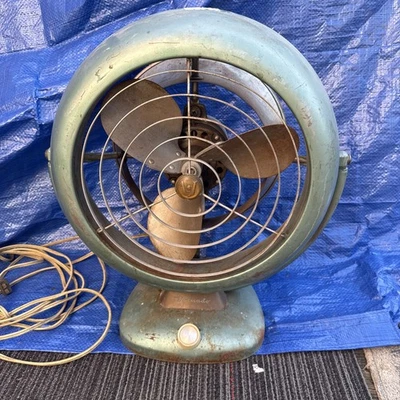 VENTILADOR DE MESA VORNADO MODERNO MEDIADOS DE SIGLO TURQUESA 2 VELOCIDADES AÑOS 50 DE COLECCIÓN Foto 1 de 3