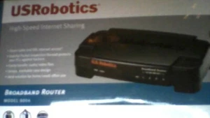 USRobotics USR8004 4-Port 10/100 Wired Router - Picture 1 of 12
