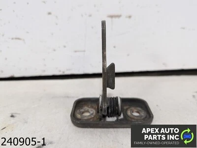 OEM 1992-1995 Volkswagen Corrado 2.0L Hood Latch 321823507A Foto 1 de 4