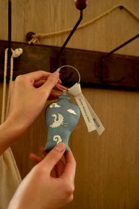 Korean Heritage Celadon Keyring | Embroidered Crane Vase Ornament Gift - Picture 1 of 12
