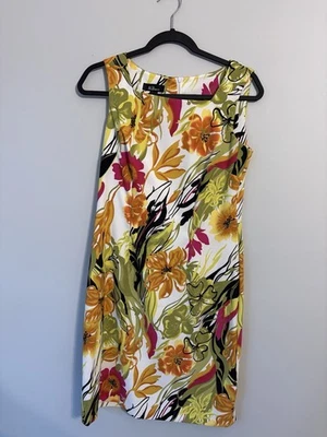 Vestido feminino AGB floral tamanho 8 - Imagem 1 de 3