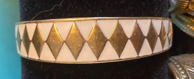 Pulseras estilo brazalete y brazalete marca Lucky elige entre muchos estilos NUEVO PRECIO DE VENTA SUGERIDO POR EL FABRICANTE $35- $65 Foto 1 de 2