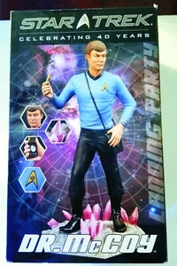 Diamond Select / Star Trek Landing Party Statue / McCoy / New in Box / 201 /1701 - Picture 1 of 2