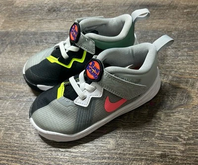 Zapatos Nike Lebron 18 Space Jam Bugs Vs Marvin para niños pequeños talla 8c DJ3762-005 Foto 1 de 4
