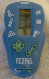 Tetris 2000 Radica Handheld Electronic Game - TESTED - Picture 1 of 8