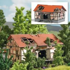 Busch 1664 - 1/87/H0 Decayed Goods Shed - New