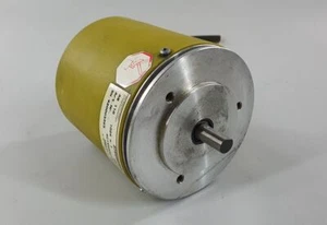 .PQ2217 Drehgeber Encoder Stegmann AG 110 1024x1 4C1XW0A01N00 10mm Welle - Bild 1 von 2