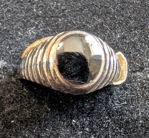 Ring Sterling Silver Circles Sides Black Onyx Stone Small Size 6 - Picture 1 of 4