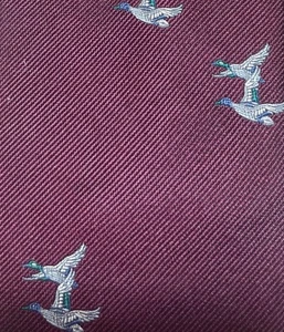 Heralds Tie Burgundy With Birds 100% Silk Well In England 58”L 3. 1/2”W - Picture 1 of 3