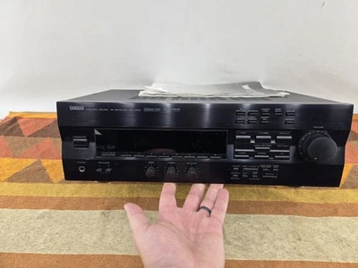 YAMAHA Natural Sound RX-V493 AV Stereo Receiver 220 Watts w/OG Manual No Remote - Image 1 of 4