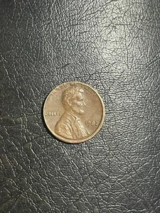 1982 penny no mint mark (LARGE DATE and Letter Errors) Rate Coin with errors - Picture 1 of 3