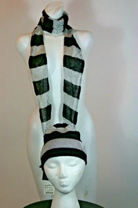 BEBE Bufanda Gorro Sombrero Conjunto a Juego Rayas Negro Plata Metálico Brillo Nuevo con Etiquetas Nuevo - Imagen 1 de 12