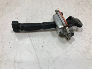 KIA SPORTAGE MK3 DOOR CHECK STRAP BRAKE STOP REAR LEFT or RIGHT SIDE /2010-16 - Picture 1 of 9