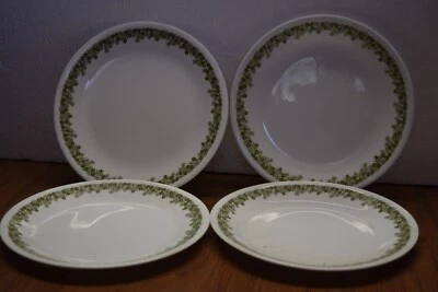 Juego de 4 platos de almuerzo Corelle Crazy Daisy Green Foto 1 de 4