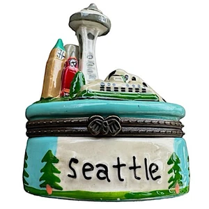 Multicolor porcelain SEATTLE trinket box 2 1/4”x 2 1/2” hinged - Picture 1 of 6