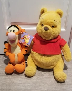 Vintage Winnie The Pooh & Tigger Plush Stuffed Animals Collectibles - Picture 1 of 5