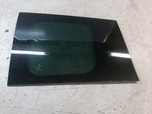 Seitenscheibe hinten links dunkel Werks getönt Kofferraum Mazda 5 CR19 2008 - Bild 1 von 3