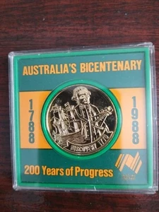 Australias Bicentenary Commemorative Coin Settlement 1788 Colony Flag In Case - Bild 1 von 2