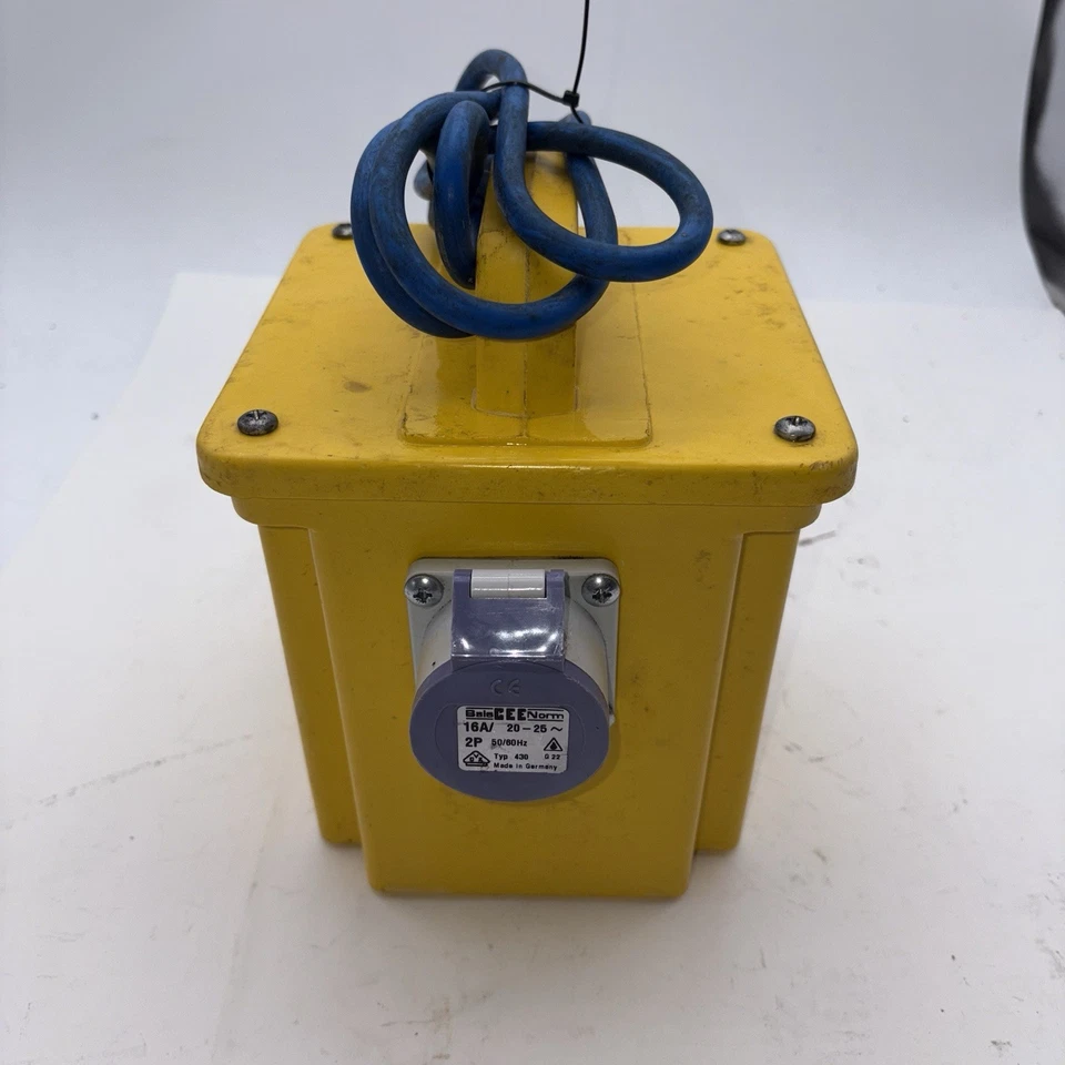 Carroll & Meynell 110v To 24v Transformer Low Voltage Work Lights 600VA ATEX A - Image 1 of 3