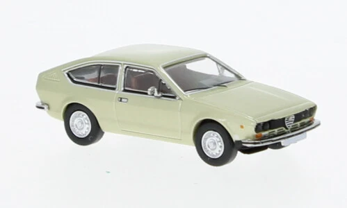 Premium Classixxs ALFA ROMEO ALFETTA GT 1974 LIGHT MET.GREEN 1:87 - Immagine 1 di 1