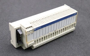 TELEMECANIQUE Klemmenblock Type: ABE 7 Ref.: ABE7-S16E2F0 30VDC max. 0.015A - Picture 1 of 8