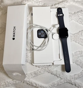 Apple Watch SE Gen 2 44mm GPS Midnight Black MRE93ZP/A Full set W/Box -Used - Photo 1 sur 6