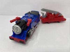 Tomy Trackmaster Thomas The Tank Engine Batería Tren Belle and Her Ladders - Imagen 1 de 12
