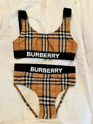 Traje de baño Burberry para niñas talla 10 años Foto 1 de 2