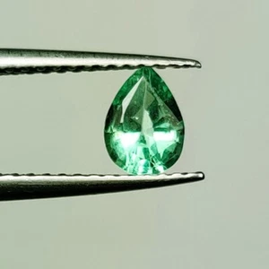 0.45 CT - Natural Zambian Emerald Pear Shape Fine Luster Green Gem VS - 3833 - Picture 1 of 2