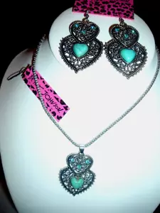 Betsey Johnson Blue Gem Silver Double Heart Statement Necklace +Matching Earring - Picture 1 of 5