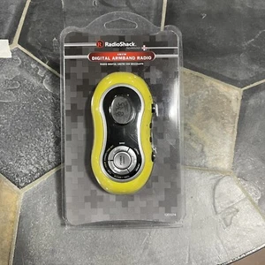 RADIO SHACK AM/FM Digital Armband Radio with Earbuds & Armband BRAND NEW (BL1) - Picture 1 of 2