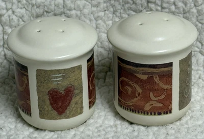 Pfaltzgraff Salt And Pepper Shakers Set! Great Condition!! Four Seasons - Image 1 of 4