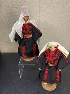 2~Vintage~Aqabat Jaber Refugee Camp~Jericho, Jordan~Bambola fatta a mano~Sorelle - Foto 1 di 5