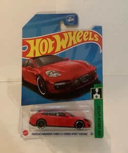 Hot Wheels HW Green Speed Porsche Panamera Turbo S E-Hybrid Sport Turismo 38/250 - Foto 1 di 2