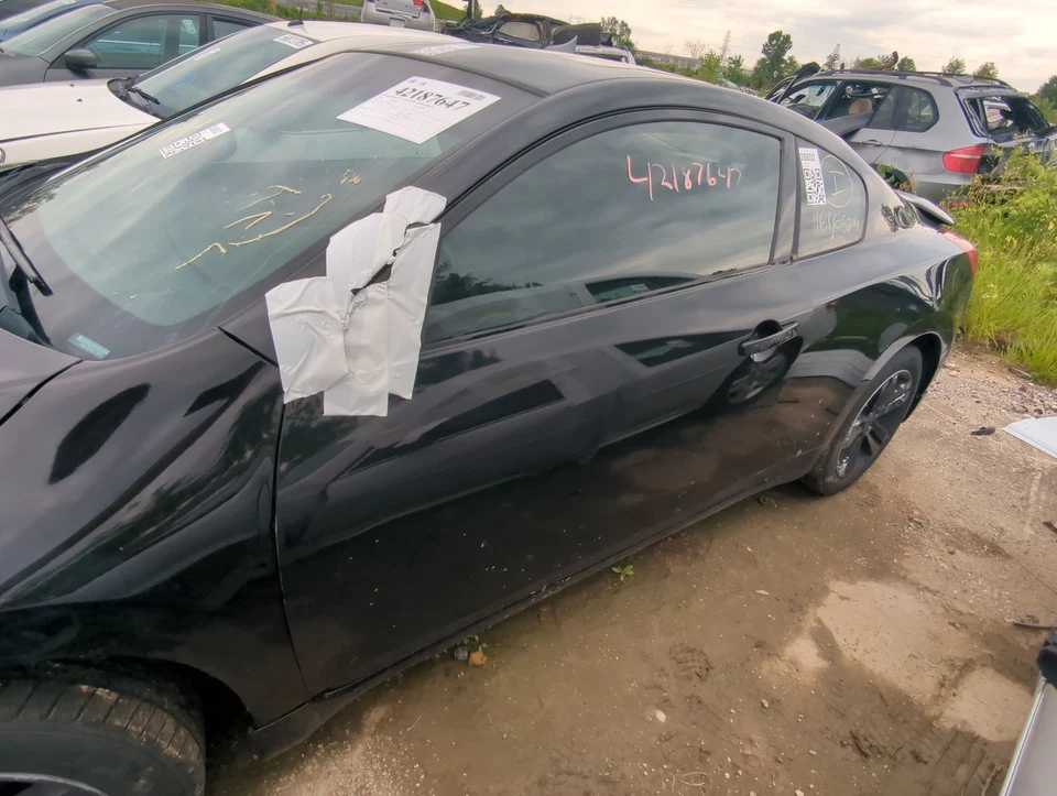 2008-2013 Nissan Altima Driver Front Door Oem Y2CQ0 - Image 1 of 1