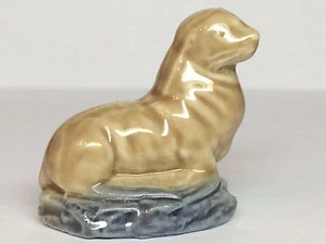 Seal On Stone Whimsies English Wade Figurine Miniature Porcelain Solid Vintage - Picture 1 of 12