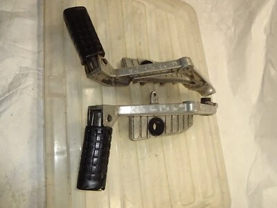 Honda 1983 -1985 CB650 CB 650 SC Nighthawk rear Footpeg Set Passenger Foot Pegs - Image 1 of 4