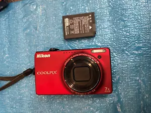 Nikon COOLPIX S6000 Red Digital Camera 14.2MP 7x Optical Zoom From JAPAN - Picture 1 of 7