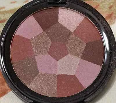 Signature Club A Kaleidoscope Blush Makeup Compact with Mirror New-no Box - Image 1 of 3