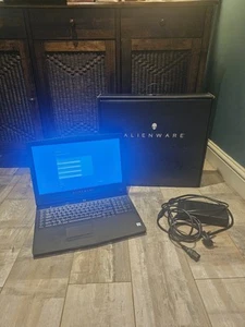 Alienware 17 R4 Gaming Laptop 17.3" i7-6820HK, 8GB GTX 1080 Graphics - Picture 1 of 14