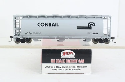 HO Atlas 1933-01 Conrail ACF 3 Bay Cylindrical Covered Hopper CR 884656 Kadees - Image 1 of 4