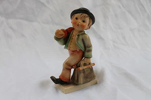 Goebel Hummel Figur Hummelfigur 7/0 alt Wanderbub mit Regenschirm & Tasche 16 cm - Bild 1 von 6