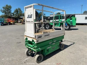 2019 JLG 1930ES 19" Electric Scissor Lift Man Aerial Work Platform 24V bidadoo - Picture 1 of 12