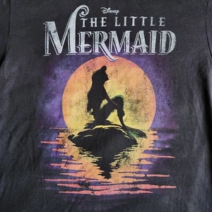 Disney's The Little Mermaid Ariel Sunset Silhouette Black S Graphic T-Shirt NWT - Picture 1 of 6