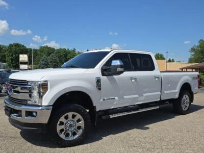 2019 FORD F-350 LARIAT CREW CAB LONG BED 4WD POWERSTROKE - Image 1 of 4